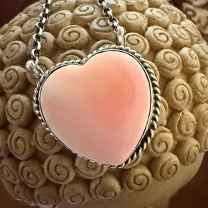 John y Dixon 
Pink Conch Heart Pendant Necklace - Sterling Silver